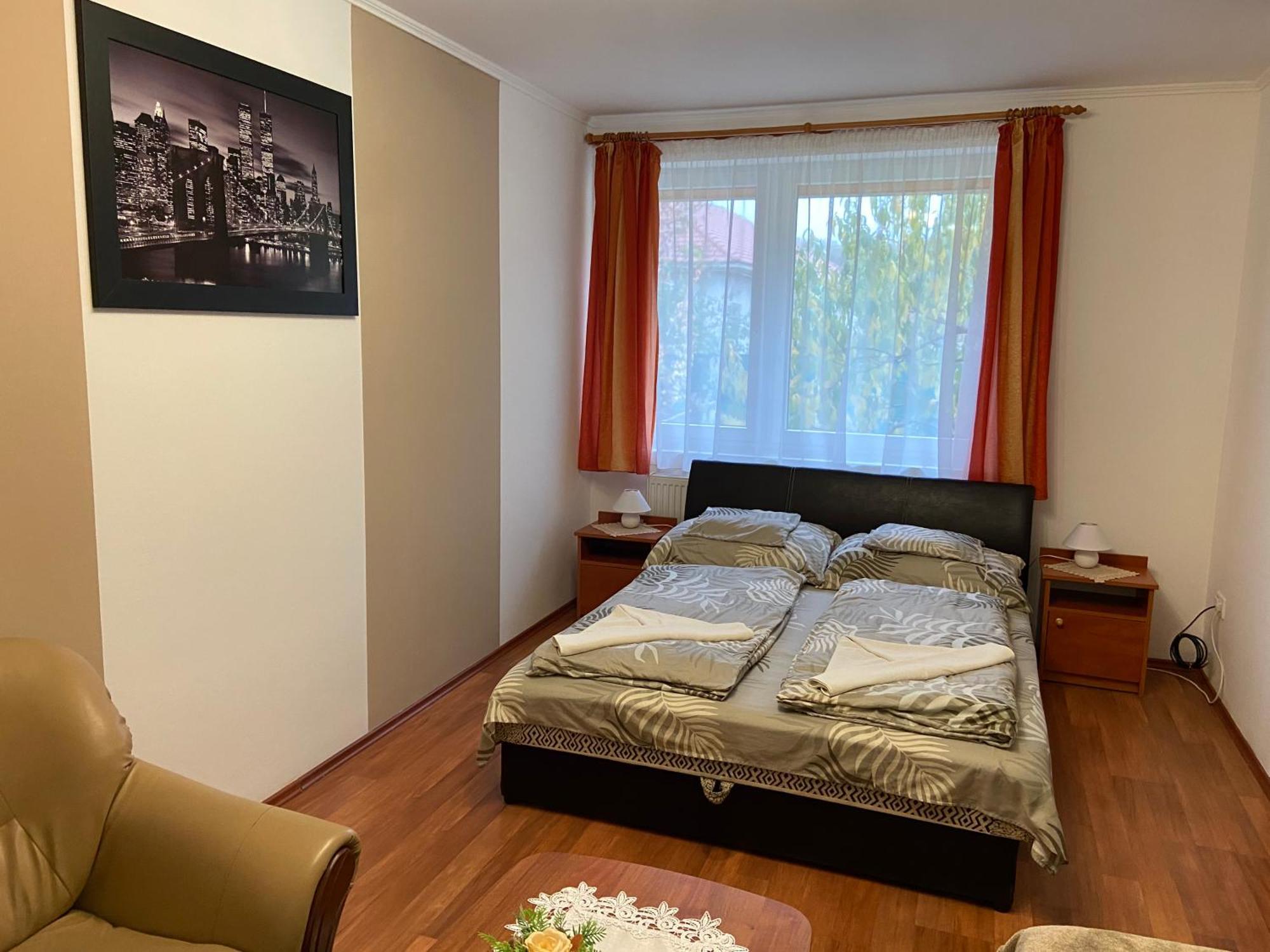 Vadrozsa Vendeghaz-Apartman Demjen Luaran gambar